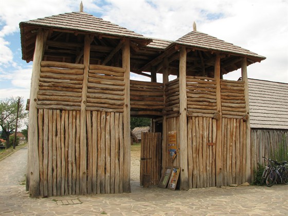 Archeoskanzen Modrá – opevněné sídliště