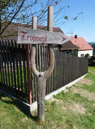 Hrčava – kaplička Panny Marie Lurdské