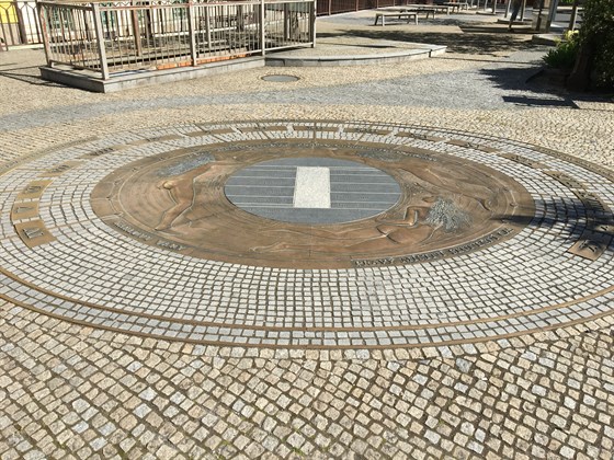 Sluneční hodiny – Karlovy vary